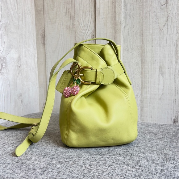 COACH Vintage Lime Leather Belted Pouch Crossbody Bucket Bag Soho - Picture 1 of 11